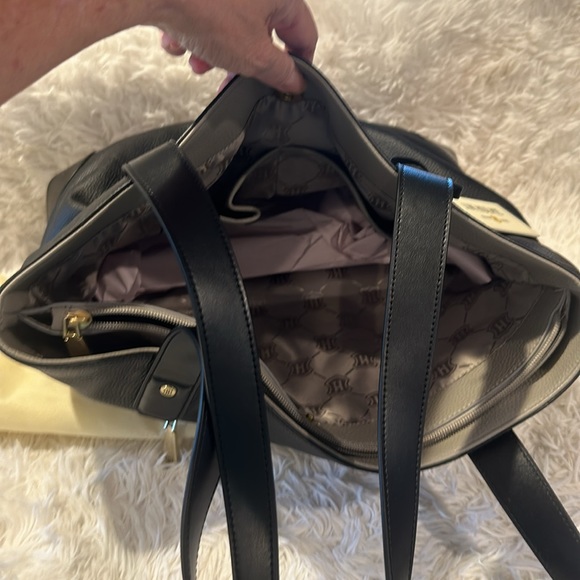 JW Hume Bag in Black with protective bag - Picture 4 of 9